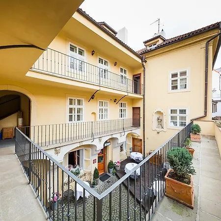 Boris' Apartments Old Town Square Apartment